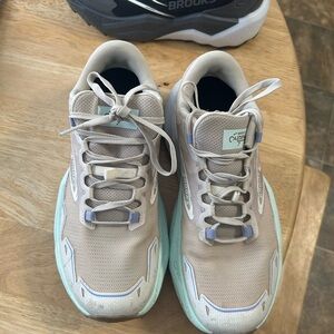 Brooks Running Sneakers - Beige with Mint and Lavender Accents